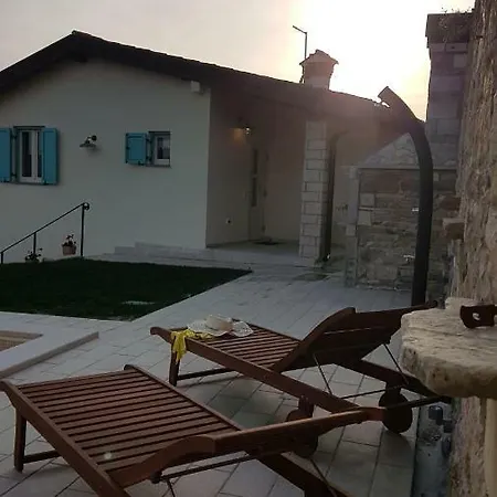 Holiday Cartolina Villa *